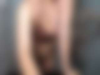 Live cam show with Valery Dravith - Asshole Brown Hair on Soda Cam
