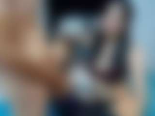 Live cam show with Valery Dravith - Flashing on chickslive.net