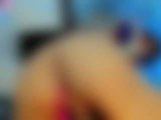 Live cam show with Gema-Jones - Smoking on Camsoda