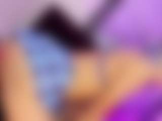 Live cam show with Gema-Jones - Black Hair on Camsoda