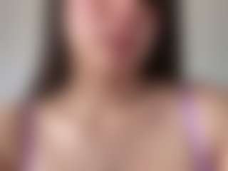 Live cam show with Charlotte - Average on TeamSkeetLive