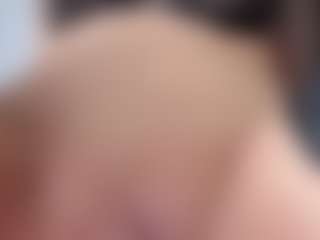Charlotte's Live Sex Cam Show