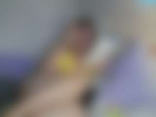 Live cam show with lululoves333 - Green Eyes on Soda Cam