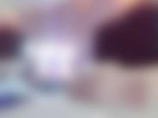 Live cam show with lunabloomm - Cute on liverealitysex.com