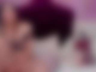 Live cam show with lunabloomm - New Latina on CSO-WL