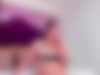 Live cam show with lunabloomm - Facial on Hubzter Live