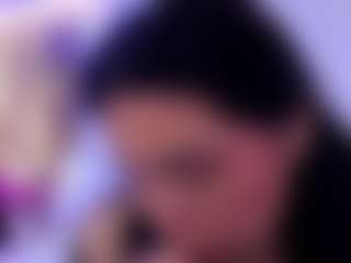 Live cam show with lunabloomm - Oil on Streamer API