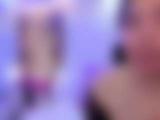 Live cam show with lunabloomm - Big Nipples on fapnchat