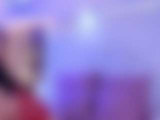 Live cam show with lunabloomm - Chubby on Milfs Live