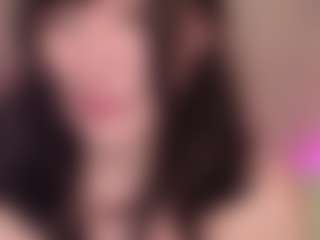 Live cam show with EmmaStinsen - Blow on liverealitysex.com