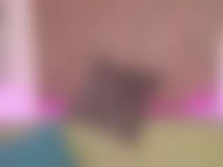 Live cam show with EmmaStinsen - Dirty on CamClone