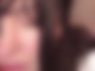EmmaStinsen's Live Sex Cam Show