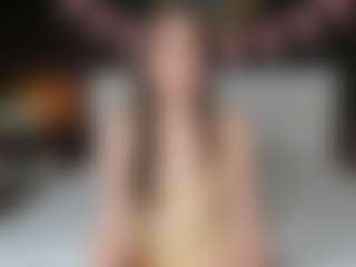 Live cam show with alannarussell - Petite on Pornisteam.com