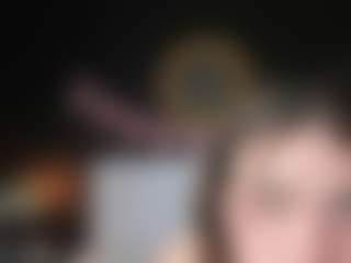 Live cam show with alannarussell - Skinny on Pornisteam.com