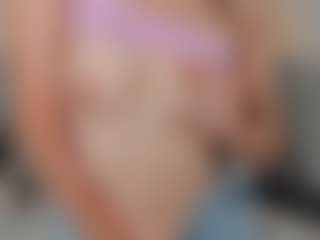 Live cam show with alannarussell - Brown Hair on Streamer API