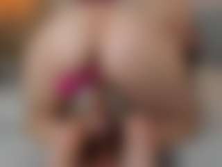 alannarussell's Live Sex Cam Show