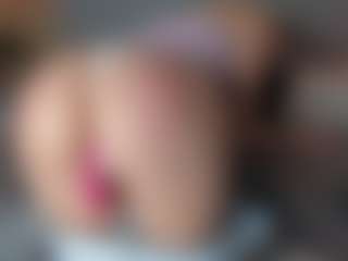 alannarussell's Live Sex Cam Show