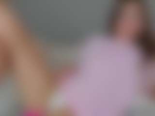 Live cam show with alannarussell - Skinny on SpunkLive