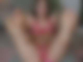 Live cam show with alannarussell - Green Eyes on Dolls Live
