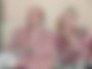 Live cam show with AriellaSxy - Shaved Pussy on Milfs Live