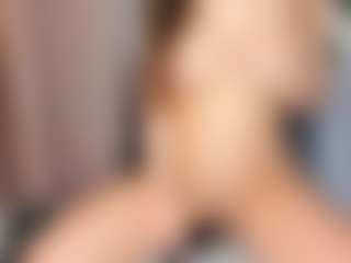 Eire-Spencer MILF webcam performer live streaming