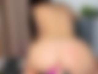 Live cam show with Eire-Spencer - Fetish MILF on chickslive.net
