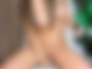 Live cam show with Eire-Spencer - Foot Fetish Brown Hair on sexytreat.net
