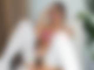 Eire-Spencer MILF webcam performer live streaming