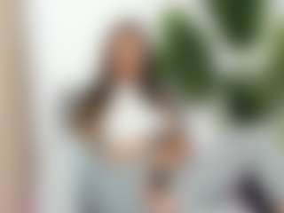Eire-Spencer MILF webcam performer live streaming