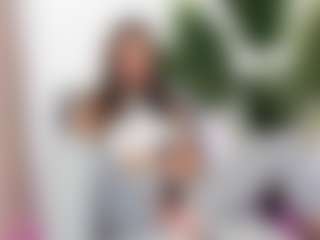 Eire-Spencer MILF webcam performer live streaming