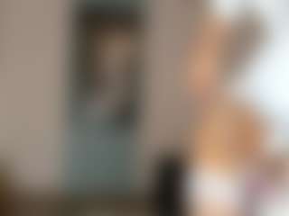 Live cam show with Eire-Spencer - Brown Hair Petite on sexylive.show