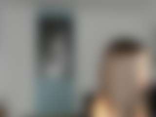 Live cam show with Eire-Spencer - Dildo Or Vibrator MILF on AdultVida.com