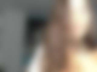 Live cam show with Eire-Spencer - Brown Hair Petite on Camsoda Late Night