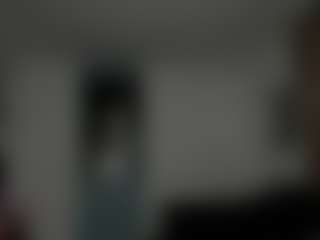 Live cam show with Eire-Spencer - Fingering MILF on StripNow