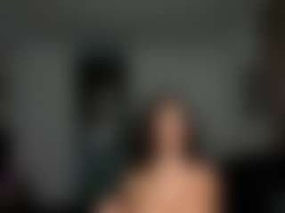 Live cam show with Eire-Spencer - Fingering Latina on Camsoda