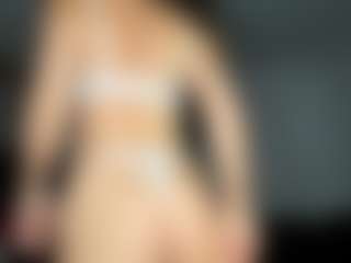 Eire-Spencer MILF webcam performer live streaming