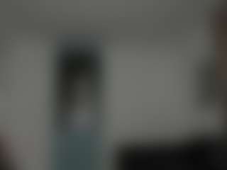 Live cam show with Eire-Spencer - Lush MILF on x69.live