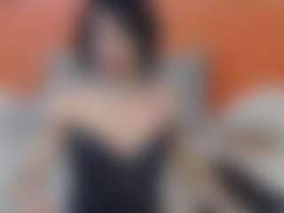 Live cam show with FemCupid - Brown Hair on TeamSkeetLive