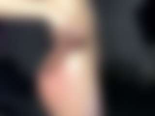 Live cam show with Sofia - Blonde Hair HD on Camsoda