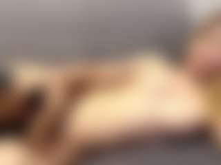 Live cam show with Sofia - Blonde Hair Dildo on Milfs Live