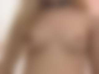 Live cam show with KeiraHarkenreader - Cuckold on fapnchat