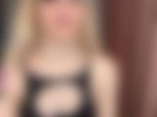 Live cam show with KeiraHarkenreader - Genital Piercings on Hubzter Live