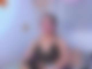 Live cam show with lunaasantamaria - Petite MILF on xfollow cams