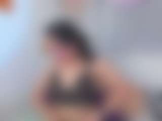 Live cam show with lunaasantamaria - Petite on Hubzter Live