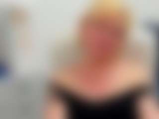 Live cam show with LunaxFantasy - Domina on Instabang