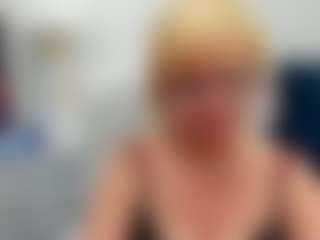 Live cam show with LunaxFantasy - Camel Toe on Dolls Live