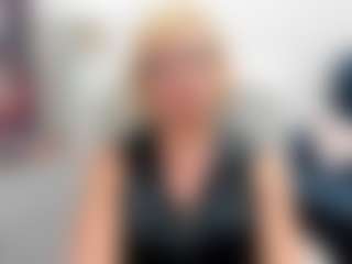 Live cam show with LunaxFantasy - Blondie on Cam Slut