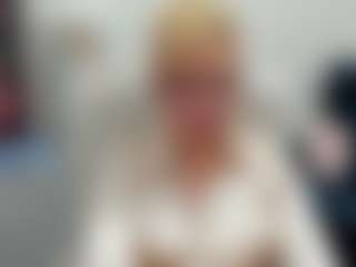 Live cam show with LunaxFantasy - Blondie on galaxygirlnitro.com