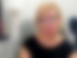 Live cam show with LunaxFantasy - Tease Mature on Adult Interactions