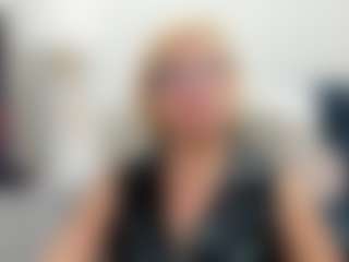Live cam show with LunaxFantasy - Blondie on Milfs Live